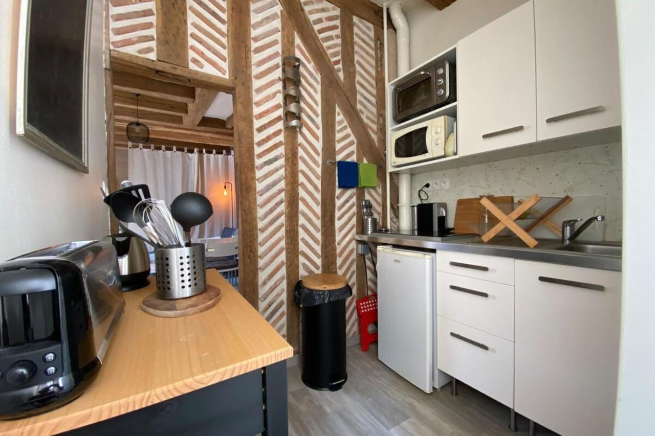 Typical Apartment In The Heart Of The City With Wifi 图尔 外观 照片