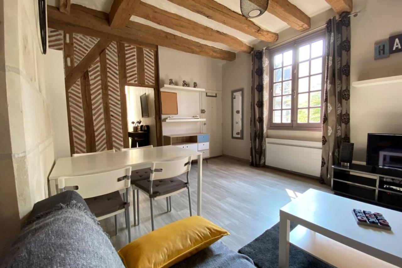 Typical Apartment In The Heart Of The City With Wifi 图尔 外观 照片
