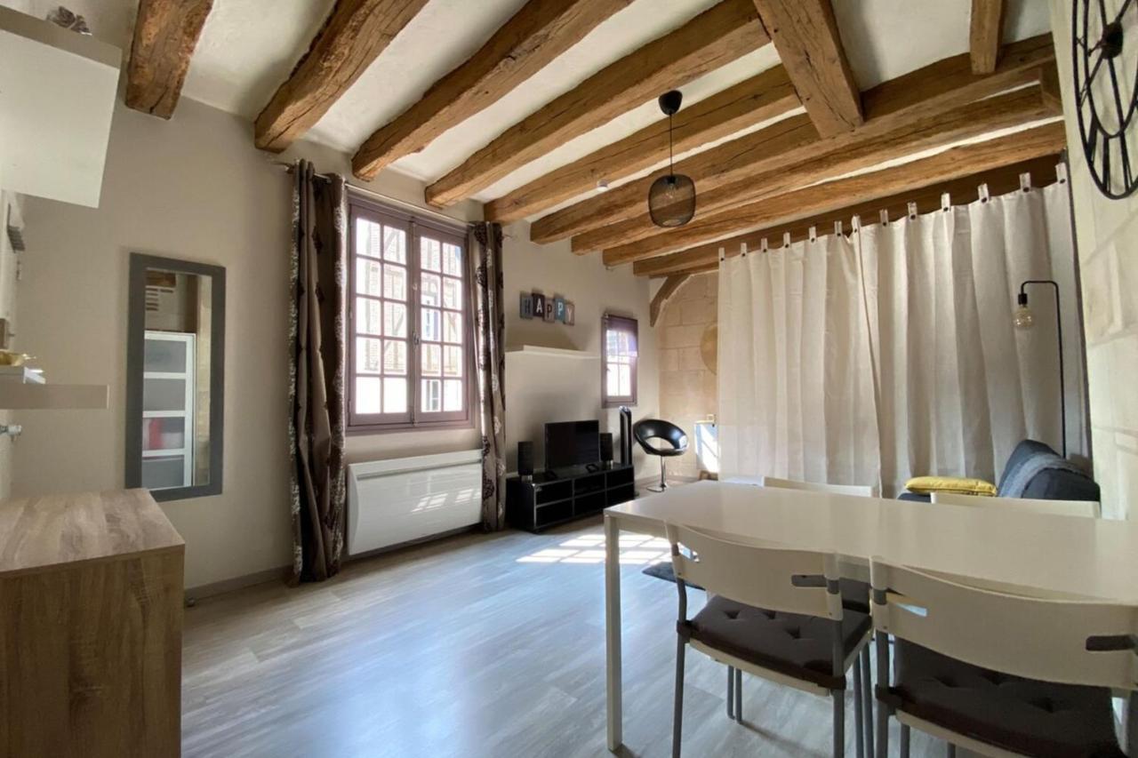 Typical Apartment In The Heart Of The City With Wifi 图尔 外观 照片